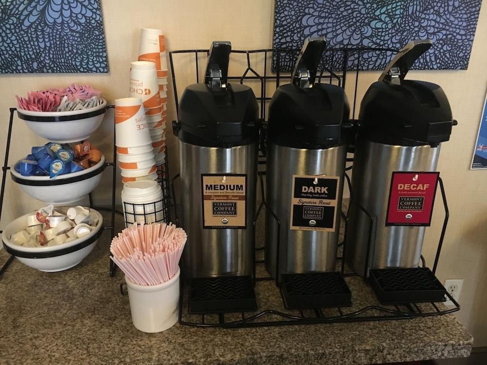 Comfort Inn & Suites Burlington Eksteriør billede