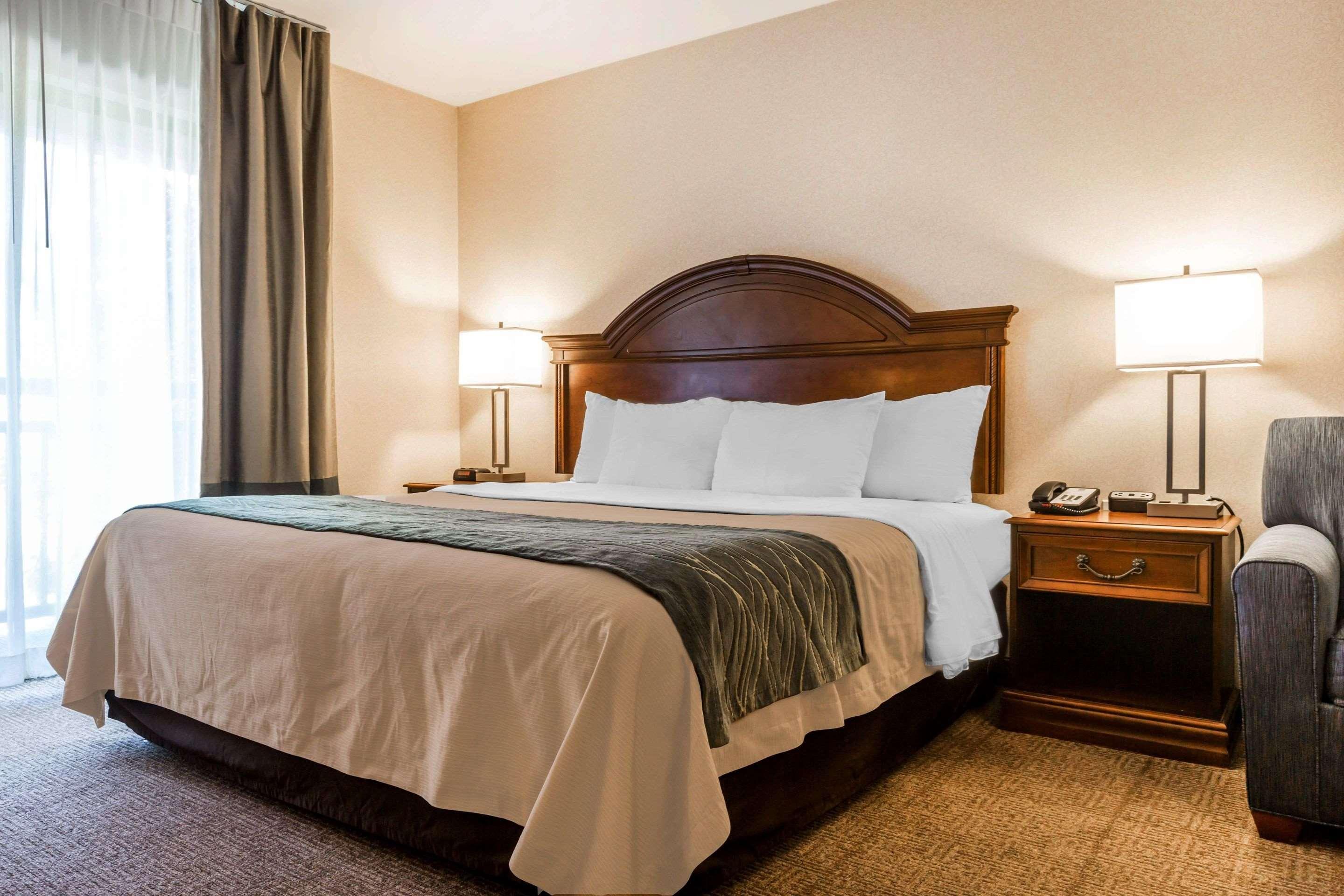 Comfort Inn & Suites Burlington Eksteriør billede