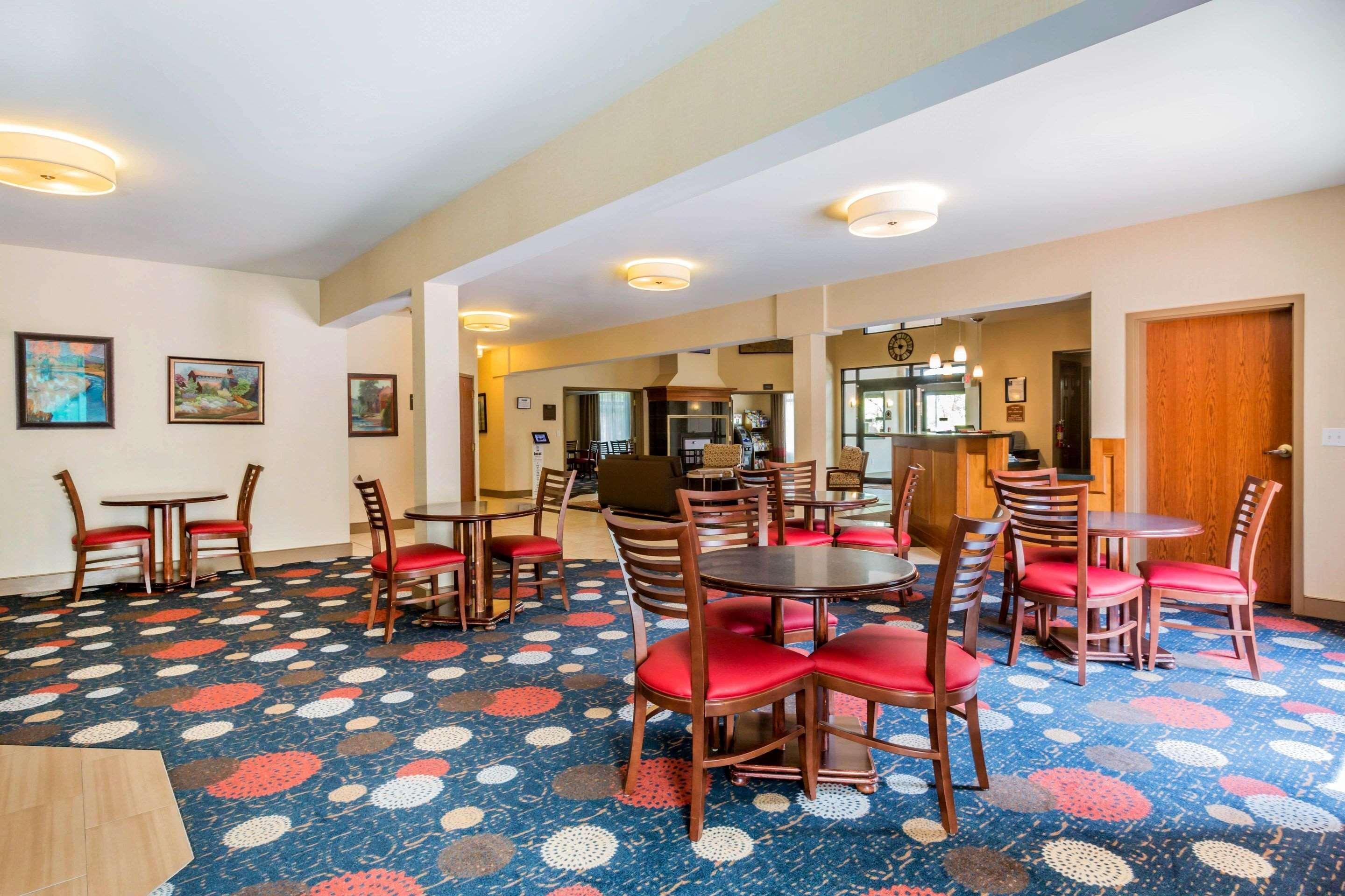 Comfort Inn & Suites Burlington Eksteriør billede